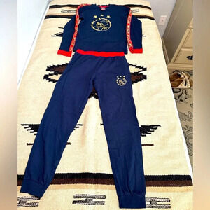 Official AFC Ajax Amsterdam football club 2pc lounge/pajamas set Y sz 18-20 (176